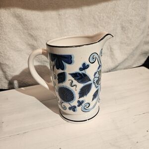 Vintage 1965 Holt Howard Pitcher No. 7067